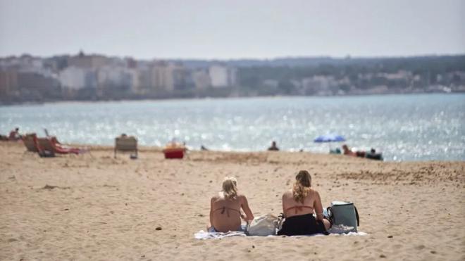 Estos son los principales 'enemigos invisibles' de la piel durante el verano