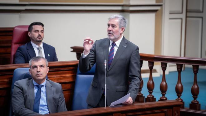 Clavijo critica el bloqueo político del Gobierno y el PP