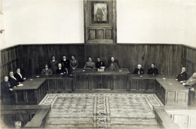 El Cabildo recupera la memoria de su personal víctimas de depuraciones durante la Guerra Civil y la Dictadura