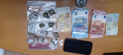 Detienen a un hombre por un presunto delito contra la salud pública en Arona