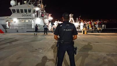Policía y Fiscalía actuarán si una comunidad se niega a acoger menores migrantes