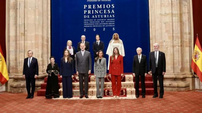 El Rey Felipe VI deja en el aire su continuidad en los Premios Princesa de Asturias