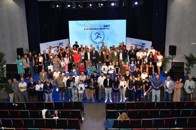 SBT celebra sus primeros premios a la excelencia deportiva individual y colectiva