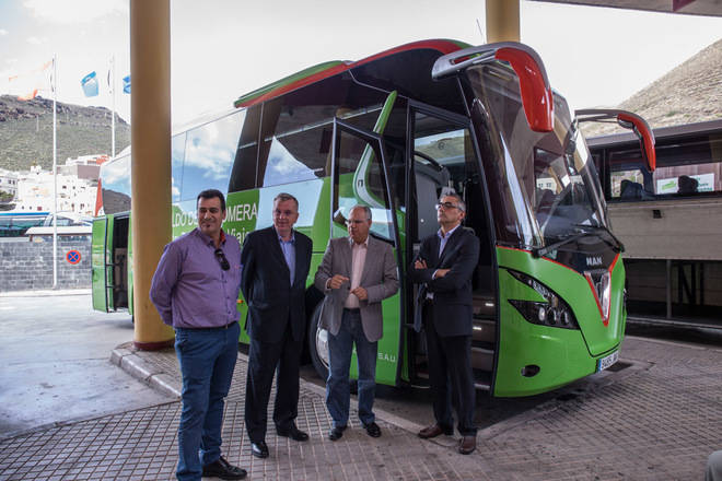 Guaguagomera incorpora un nuevo vehículo para cubrir la ruta de Vallehermoso