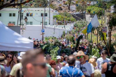 Celebración de la Bajada de La Rama en Honor a San Pedro en Agaete