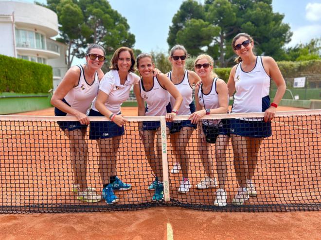 El RCNT veteranas +40 años, bronce en el Campeonato de España por Equipos