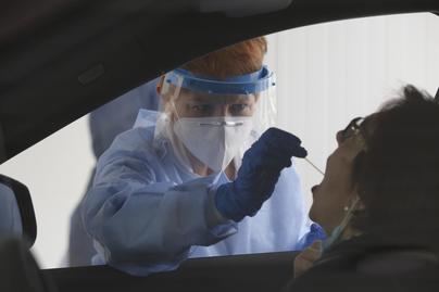 Sigue el leve descenso de contagios semanales en España, con 21.371 nuevos diagnósticos
