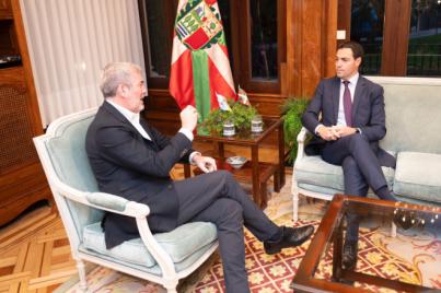 Canarias y Euskadi defenderán una distribución extraordinaria de menores no acompañados