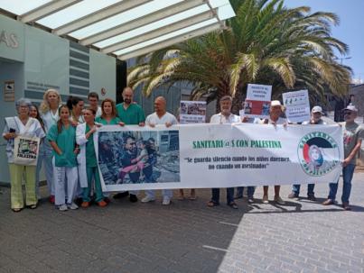 Concentraciones con Palestina en el HUC y en el Instituto de Hemodonación.