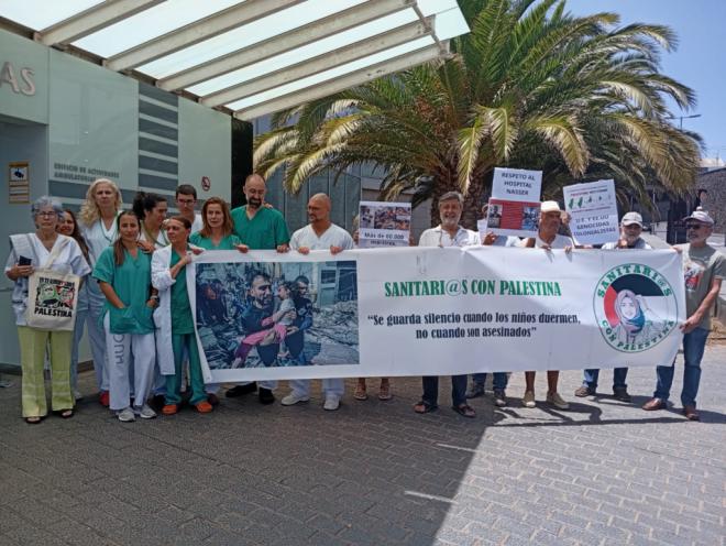 Concentraciones con Palestina en el HUC y en el Instituto de Hemodonación.