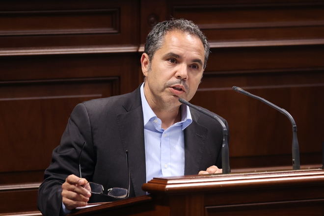'La consejera de Turismo oculta el estudio ergonómico de las camareras de piso”