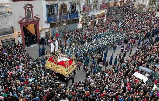 Detenido un presunto yihadista que quería atentar en la Semana Santa de Sevilla