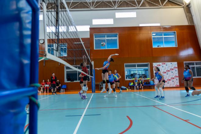 Emoción y competencia en la Liga Canaria Senior Femenina
