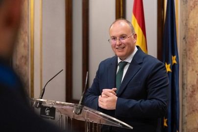 Tellado celebra la victoria del PP y asegura que el cambio en España es inminente