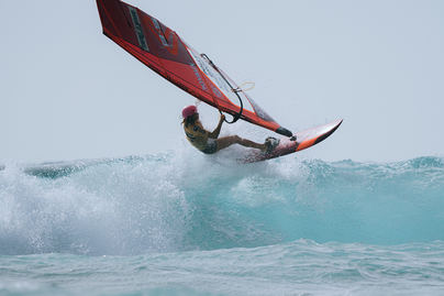 Arrancan las eliminatorias dobles masculina y femenina El Médano Windsurf Grand Slam