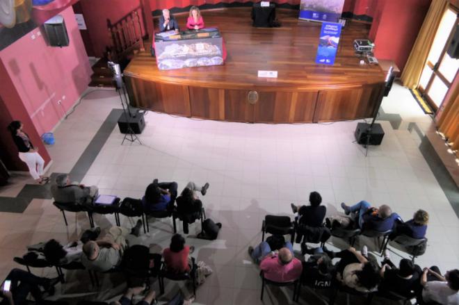 Culminan con éxito las jornadas del Geoparque El Hierro con los dos procesos eruptivos recientes en Canarias como protagonistas