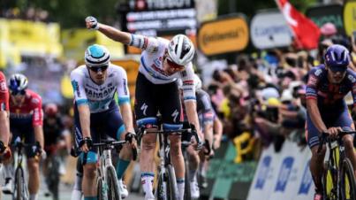 Tour de Francia: Merlier celebra un triunfo de 'foto finish' en Dunkerque