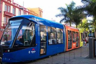 El tranvía retoma el servicio nocturno de fin de semana