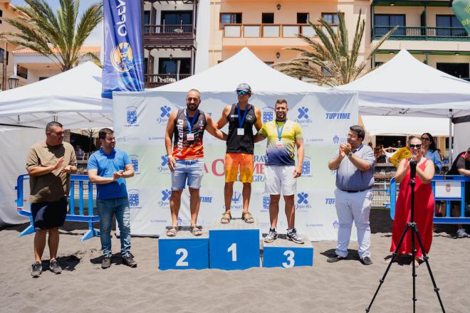 La Gomera celebra con éxito la Travesía a Nado ‘Isla Colombina’