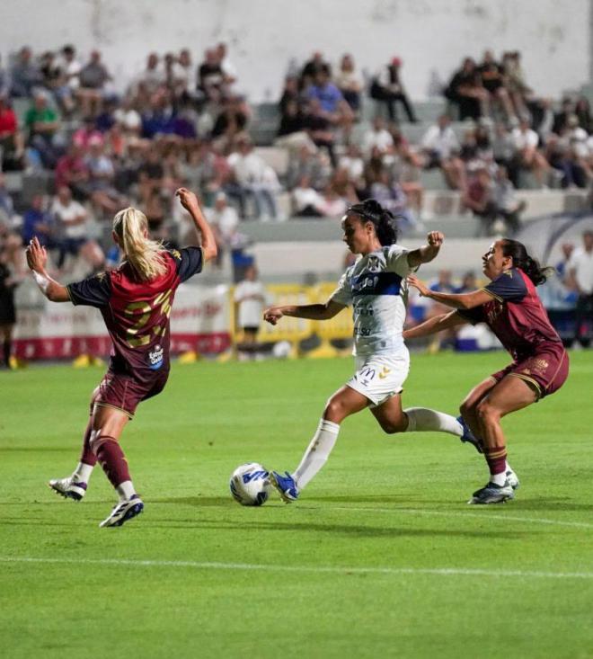 El Costa Adeje Tenerife no logra hacerse con el Trofeo Teide
