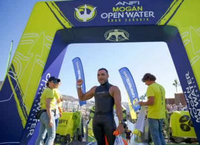 César Parra e Isabel Valido, campeones en Anfi Mogán Open Water