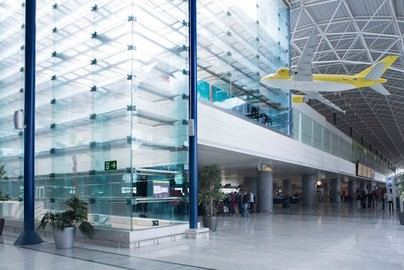 Fuerteventura reubica a 1.000 turistas tras cancelaciones de vuelos