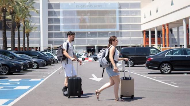 El turismo español mantiene el pulso pero baja una marcha en 2025