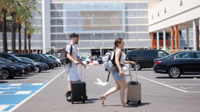 Aena aprueba una subida anual de tarifas de 43 céntimos por pasajero