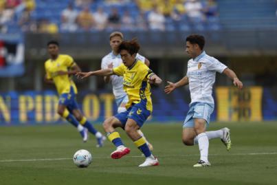 Las Palmas iguala con el Zaragoza y decidirá sus opciones en la última jornada