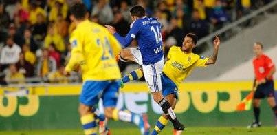 Las Palmas vence en el &#250;ltimo minuto