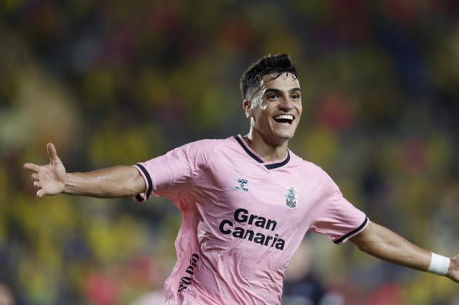 Las Palmas bate al Eibar con sacrificio, esfuerzo y audacia