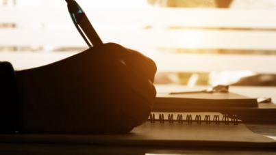 El Gobierno impulsa la escritura de 14 guiones audiovisuales