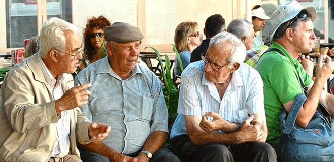 Casi la mitad de los españoles padece una enfermedad crónica