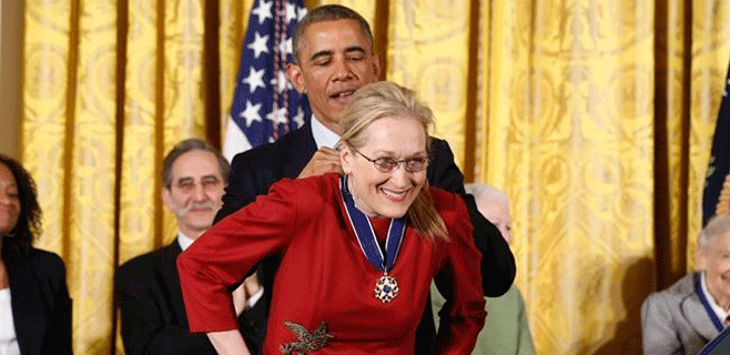Obama condecora a Streep, Wonder e Isabel Allende