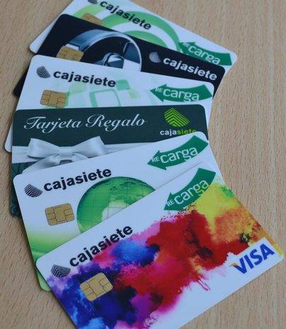 Cajasiete lanza nuevas tarjetas prepago