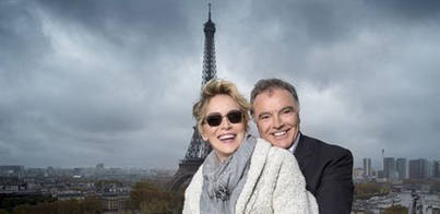 La torre Eiffel es el escenario preferido para un selfie