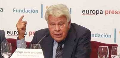 Felipe González avisa del "error" de excluir a los imputados