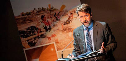 Alonso propone ayudar al crecimiento de los sectores de base tecnológica