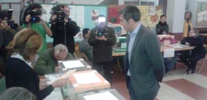 Clavijo anima a votar porque hay una tarea "difícil" para gestionar Canarias