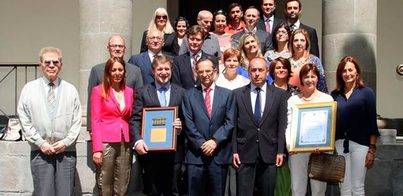 El Parlamento reconoce el "compromiso" de Radio Ecca