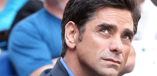 John Stamos entra en rehabilitación