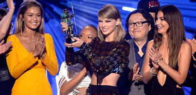 Taylor Swift arrasa en los MTV Video Music Awards