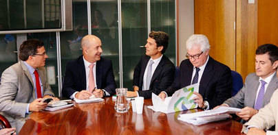 Canarias y Estado acuerdan mejorar la gestión energética de las desaladoras