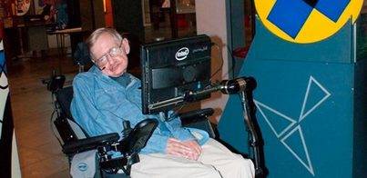 Hawking visita el Museo de la Ciencia y el Cosmos