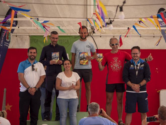 160 corredores toman la salida en la V carrera de montaña ‘Villa de Hermigua’