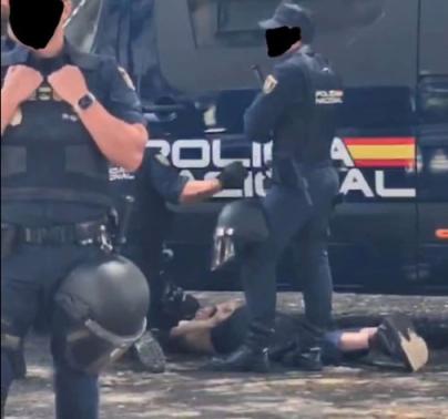 Cargas policiales alteran protesta contra Cuna del Alma