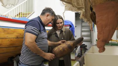 La consejera Migdalia Machín visita la Casa de Los Buches