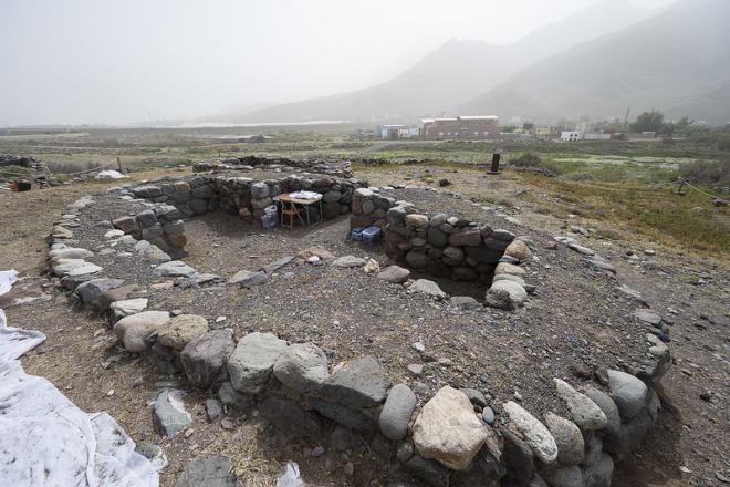 El Cabildo impulsa el estudio del poblado aborigen de la costa de La Aldea