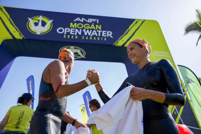 César Parra e Isabel Valido, campeones en Anfi Mogán Open Water