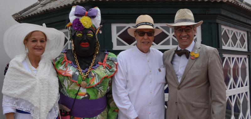 Los Indianos